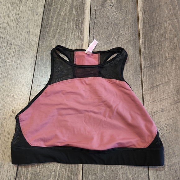 Pink sport bra - Picture 3 of 5